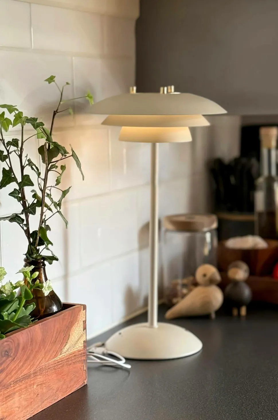 Aneta Lighting Bordlampe Epsilon recharge