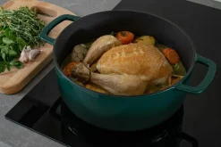 Combekk Støbejernsgryde 28 cm Holly Green med guldknop