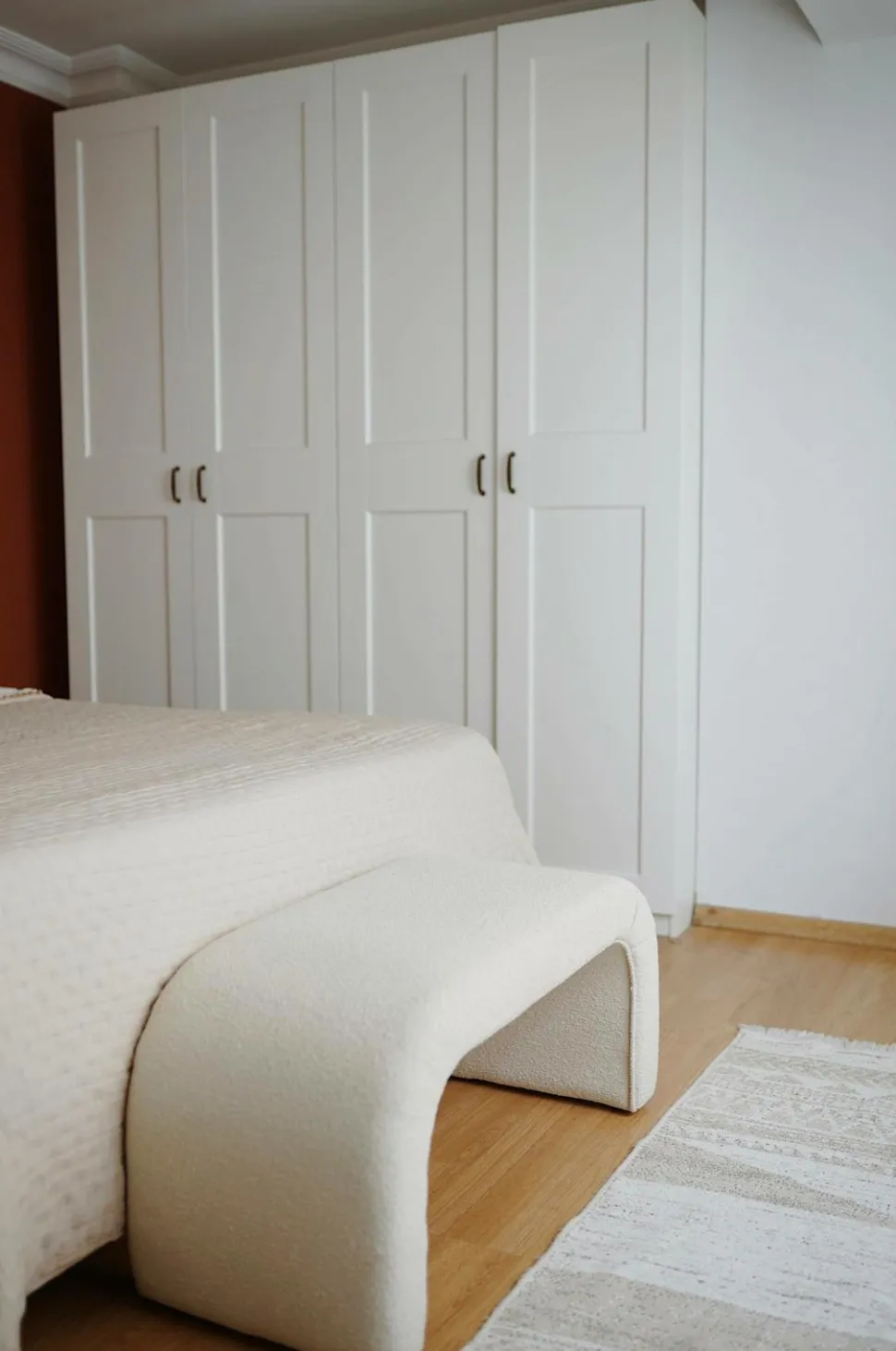 Hanah Home PufKiev