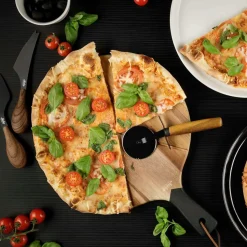 Maku Kitchen Life Pizzasæt med bakke og udstikker