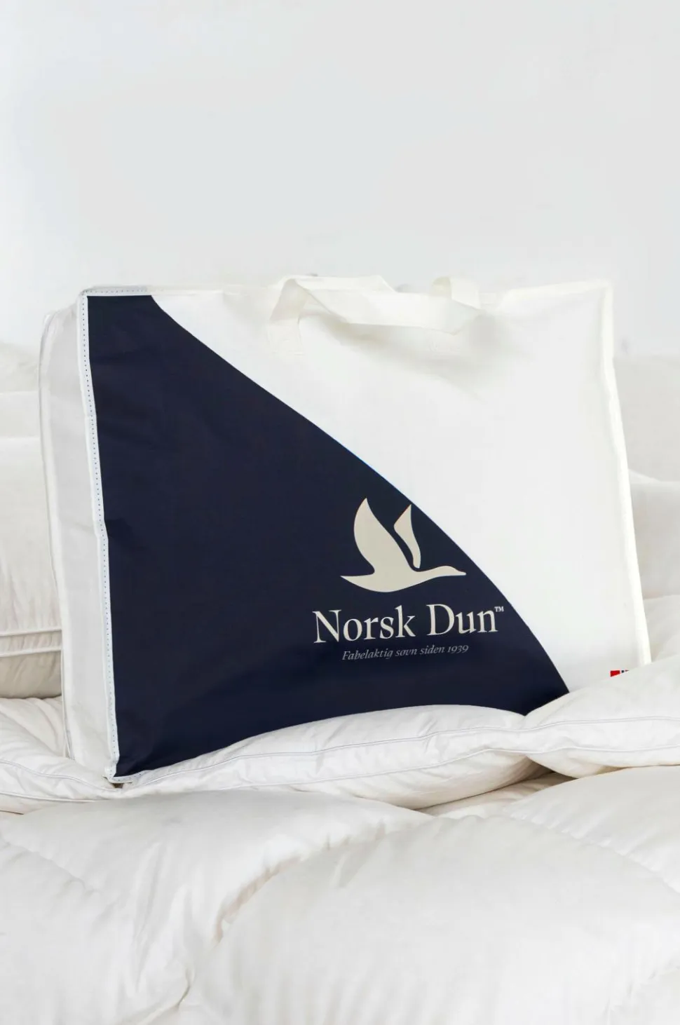 Norsk Dun Pude 90 % andedun Medium 3-kammer