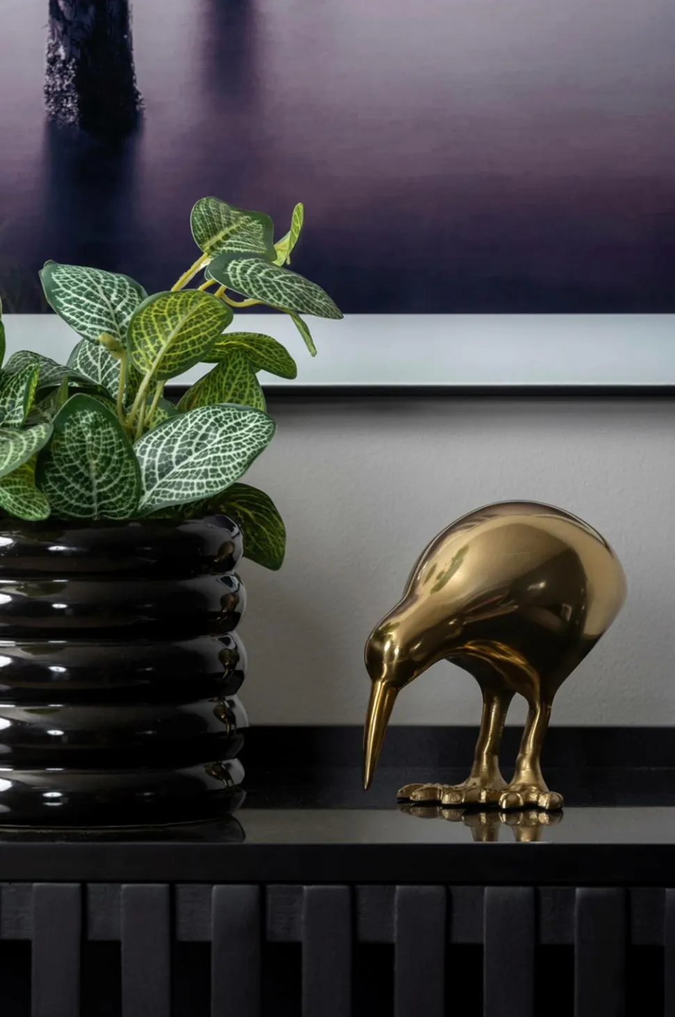 Present Time Statue Kiwi Bird