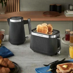 Russell Hobbs Kedel 2400W 1,7L 26750-70