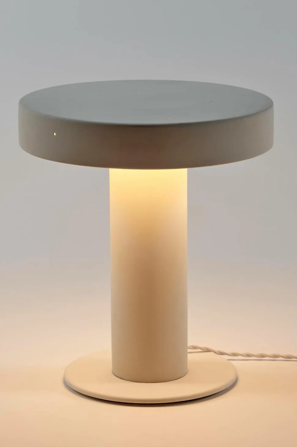 Serax Bordlampe Clara 03 By Anita Le Grelle