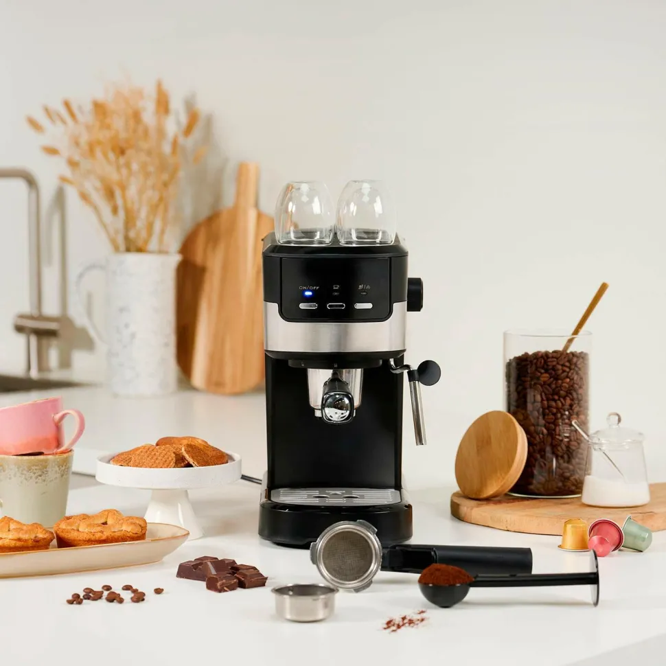 Tristar Espressomaskine Cm-2278 med mælkeskummer