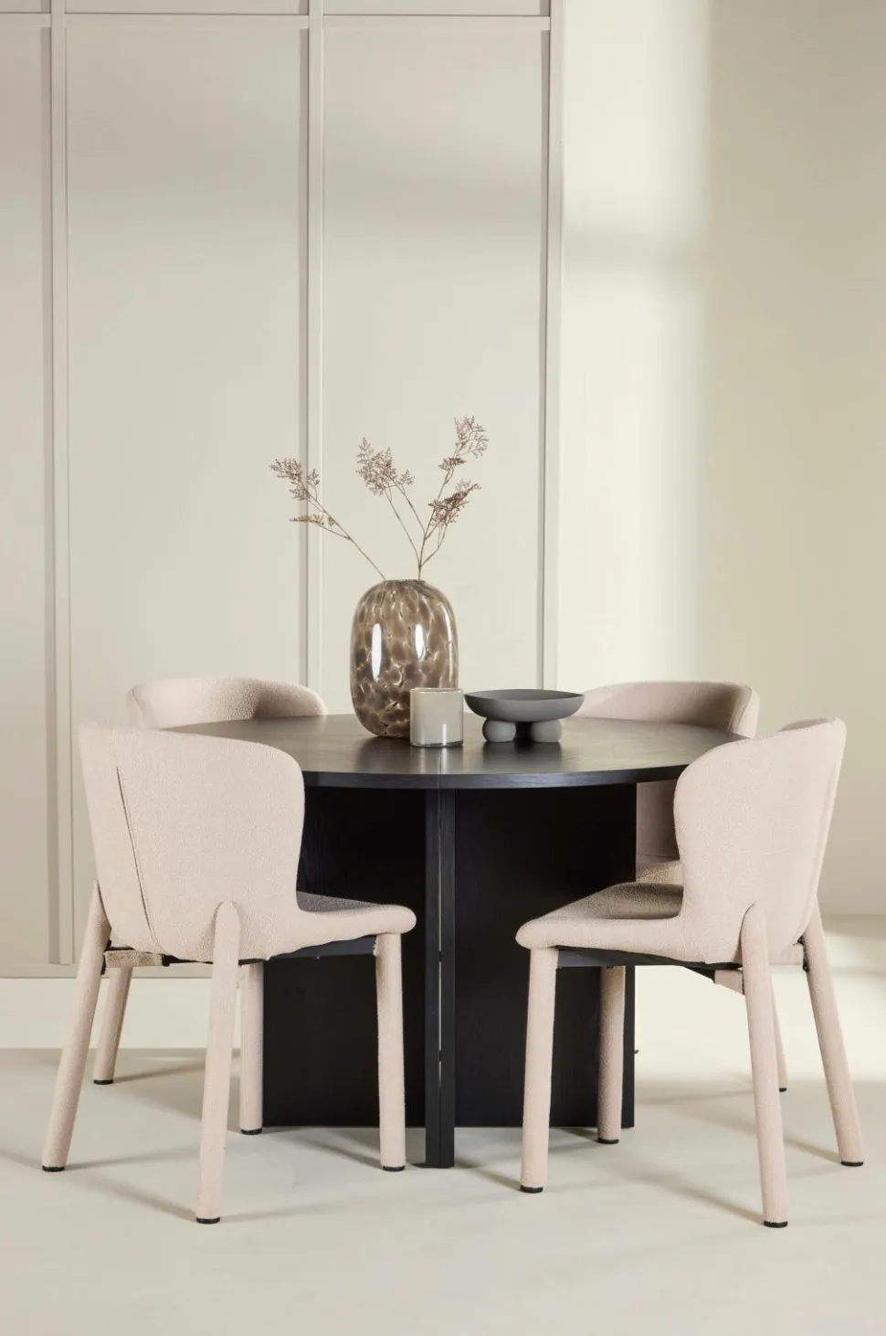 Venture Home Spisebord Strada med Astoria-stol